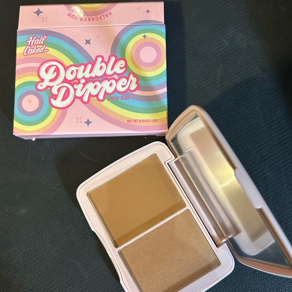 Bronzer - Picture 1 of 1